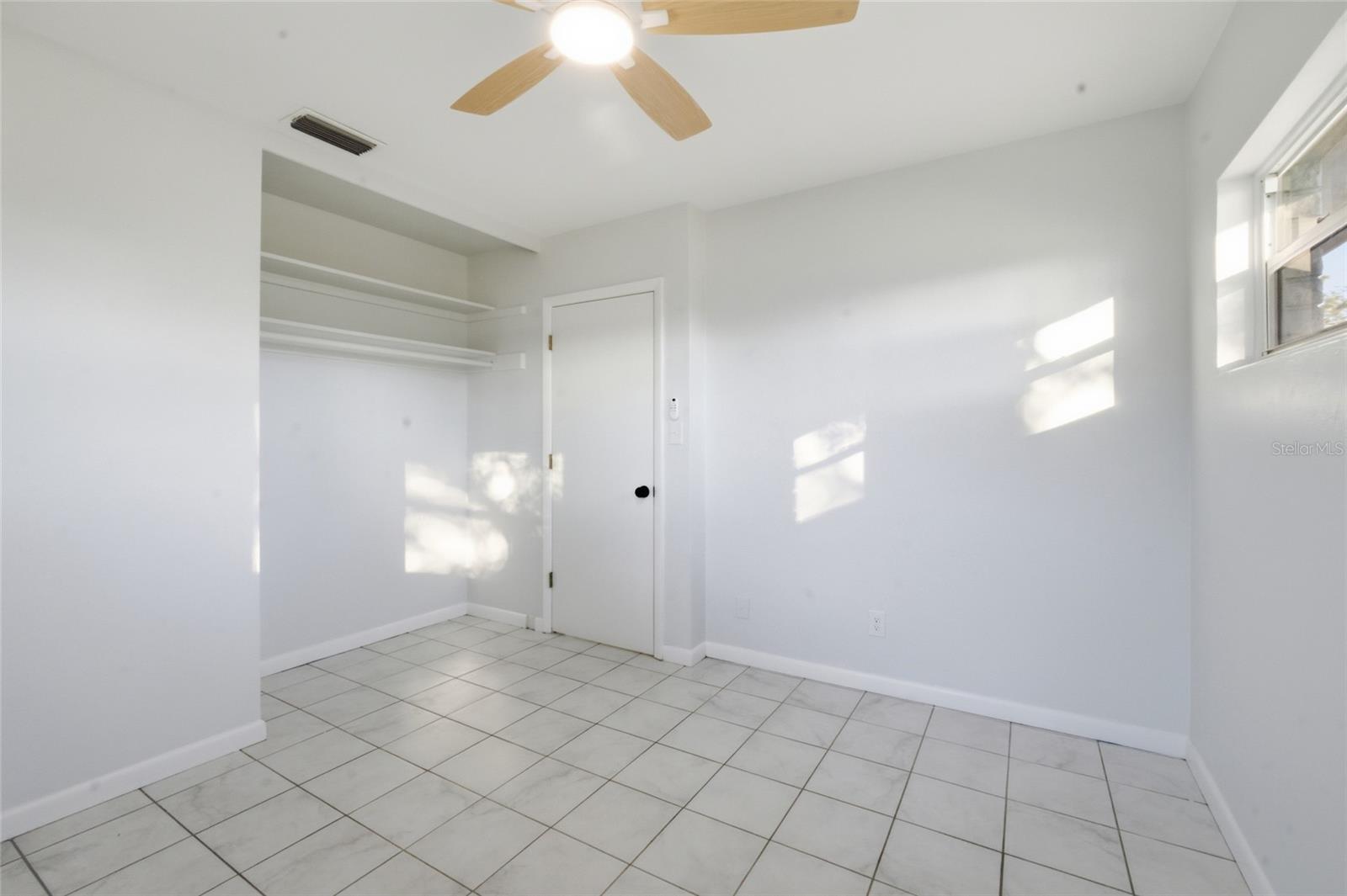 Image 16 of 22 For 3323 Barstow Street