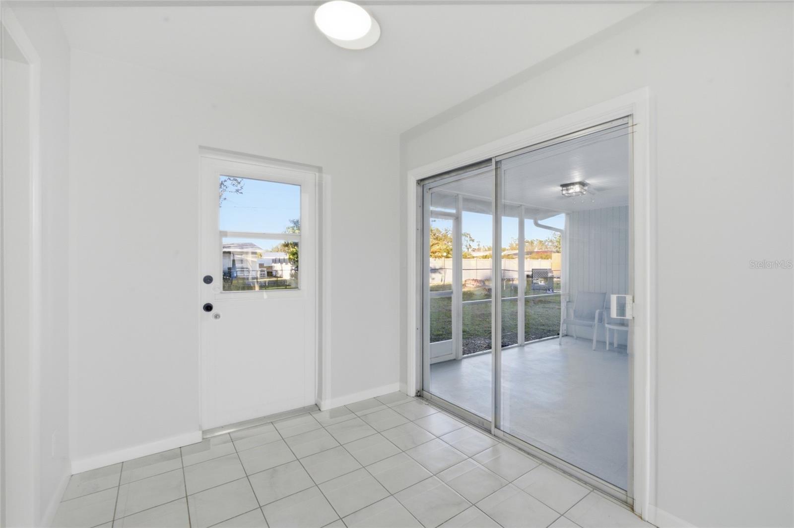 Image 19 of 22 For 3323 Barstow Street