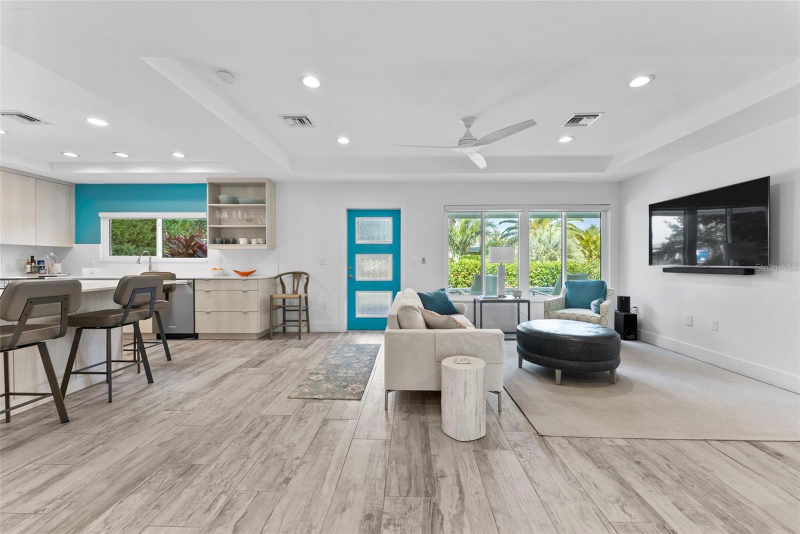 Image 11 of 93 For 507 Sante Joseph Street