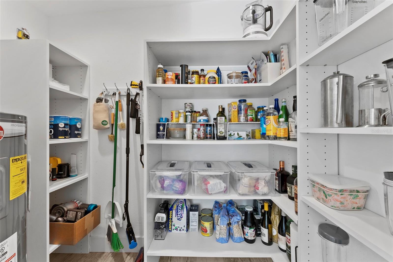 Image 39 of 93 For 507 Sante Joseph Street