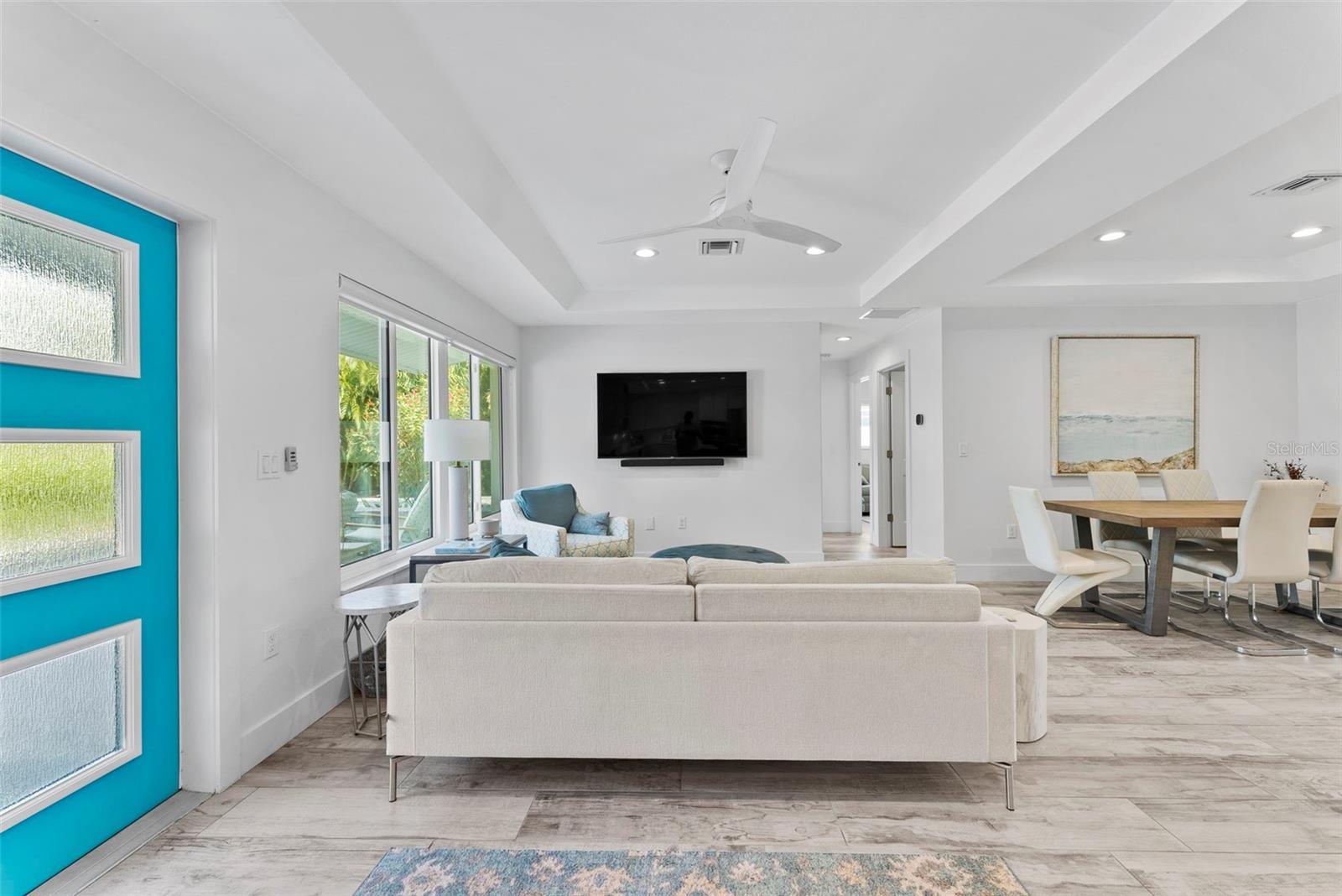 Image 6 of 93 For 507 Sante Joseph Street