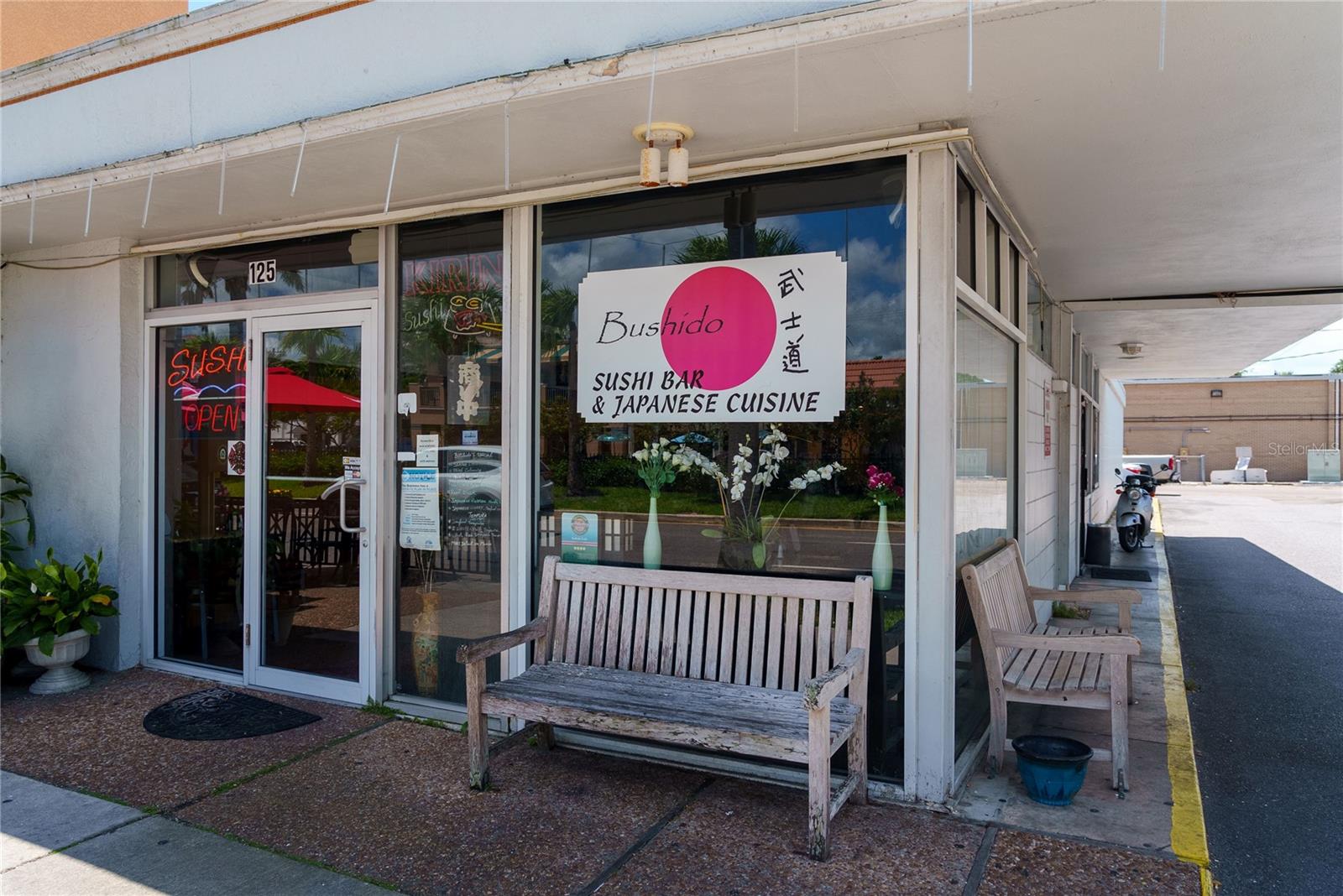 Image 63 of 93 For 507 Sante Joseph Street