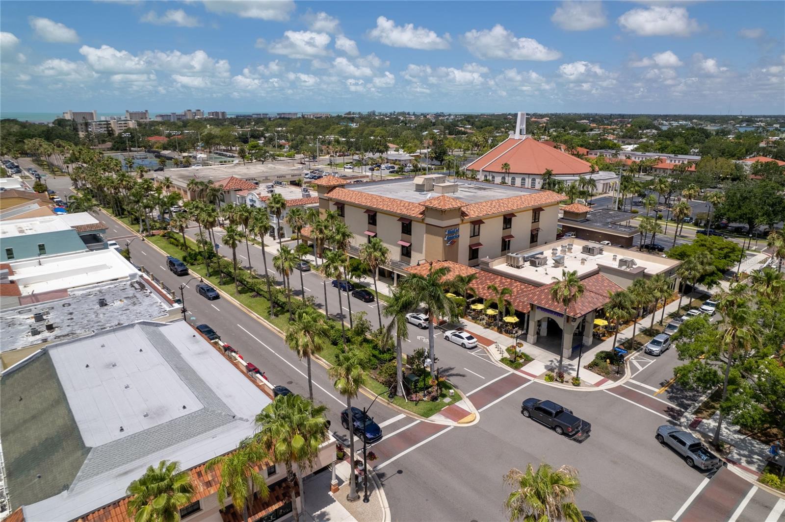 Image 78 of 93 For 507 Sante Joseph Street