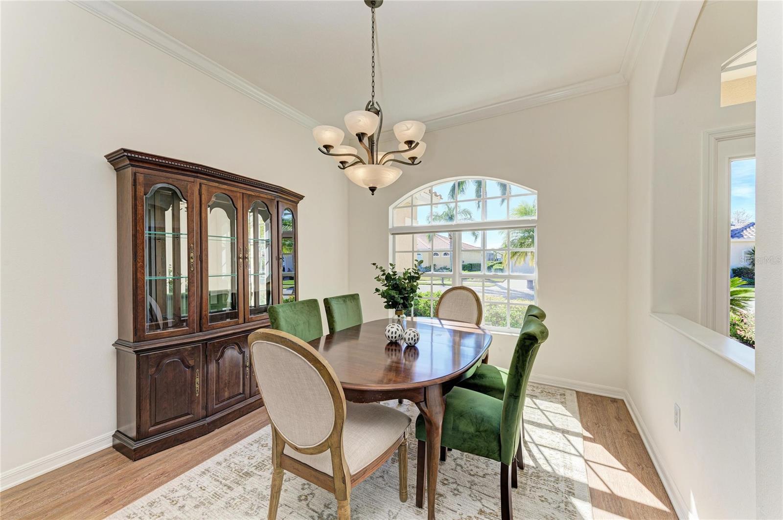 Image 11 of 50 For 8226 Barton Farms Boulevard