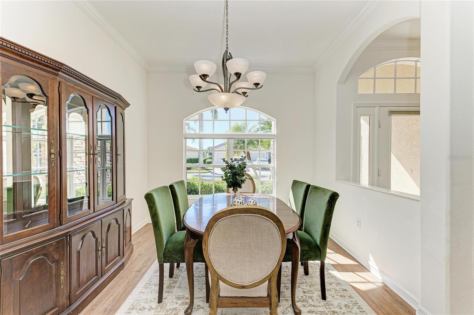 Image 12 of 50 For 8226 Barton Farms Boulevard