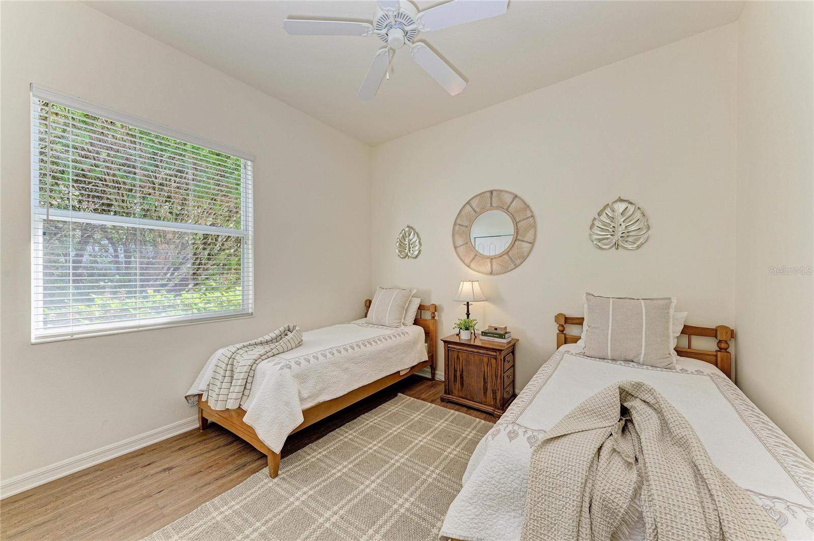 Image 24 of 50 For 8226 Barton Farms Boulevard