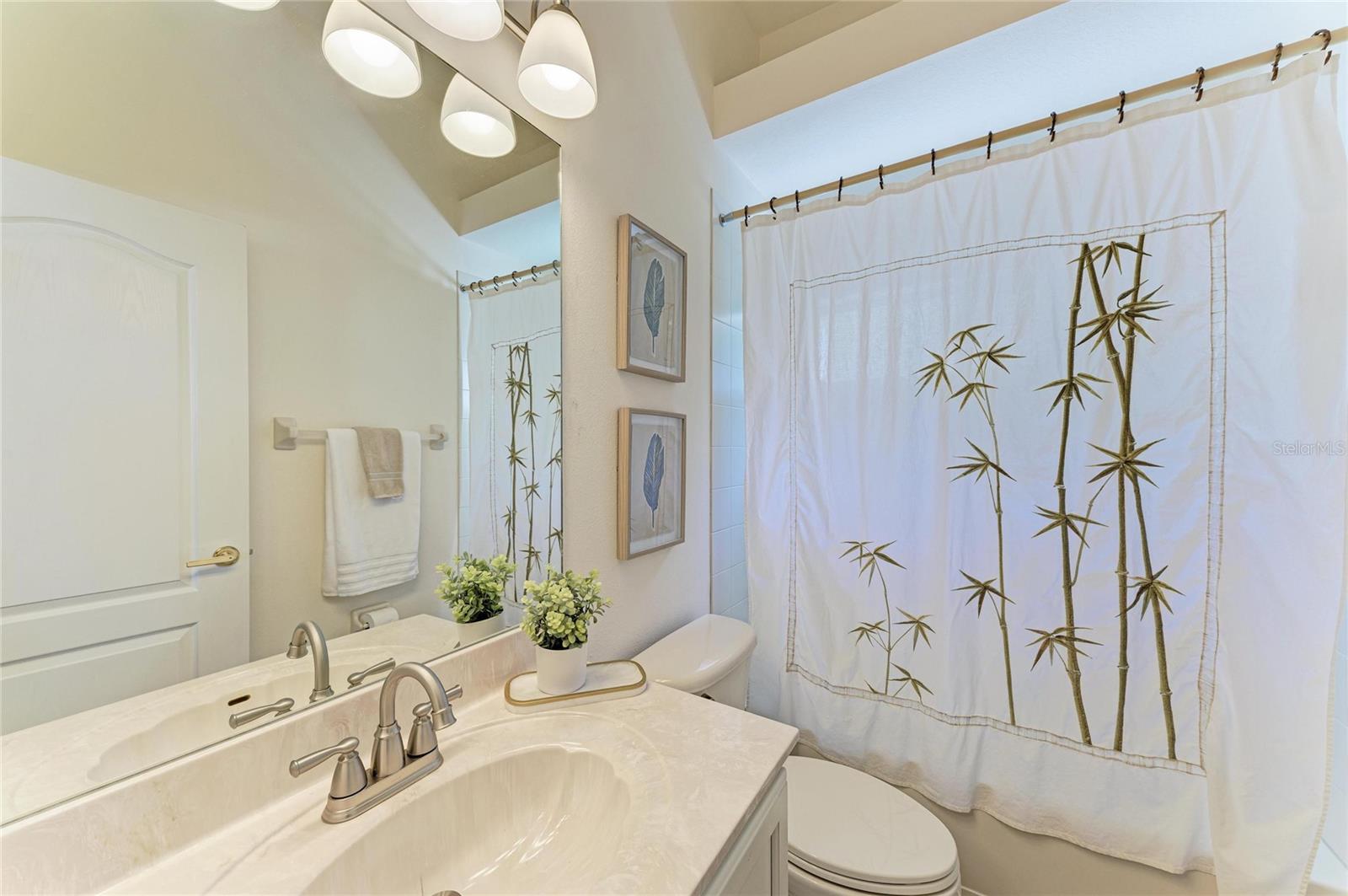 Image 25 of 50 For 8226 Barton Farms Boulevard