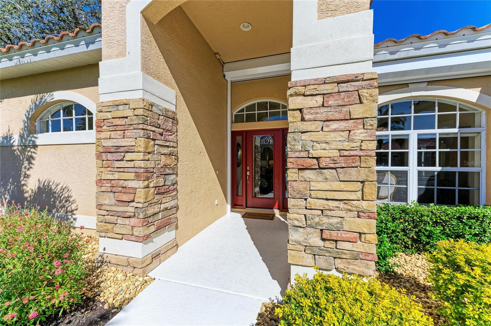 Image 7 of 50 For 8226 Barton Farms Boulevard