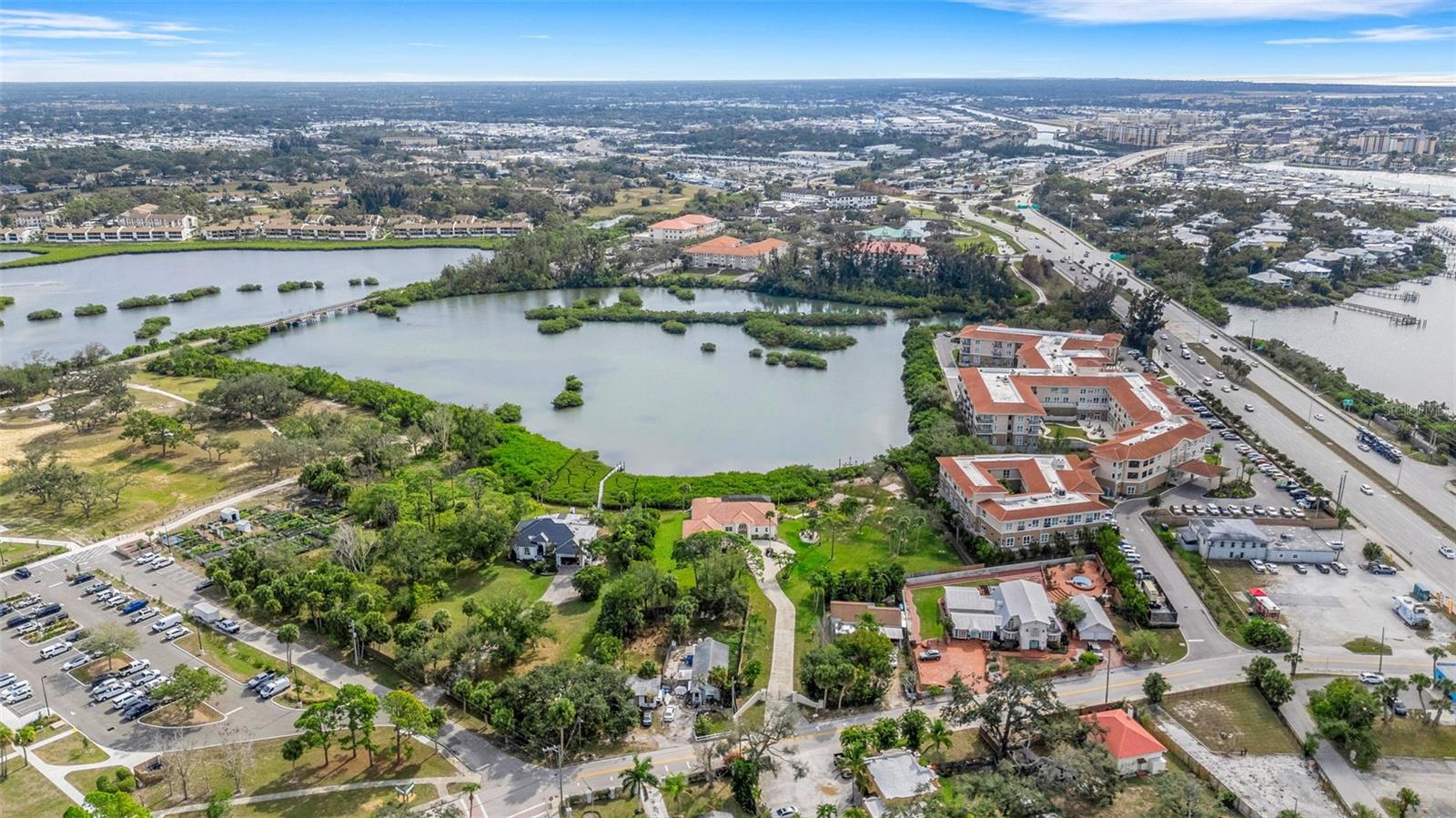 Image 25 of 29 For 102 Brenda Lane