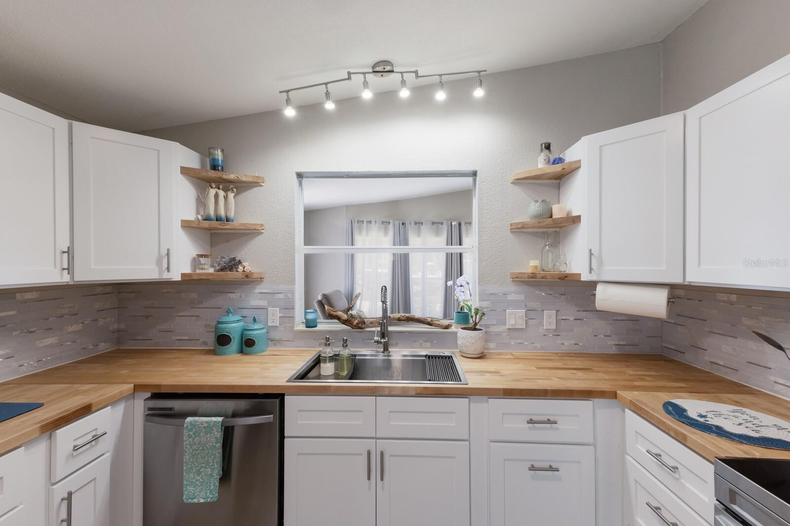 Image 19 of 50 For 8225 Drew Street