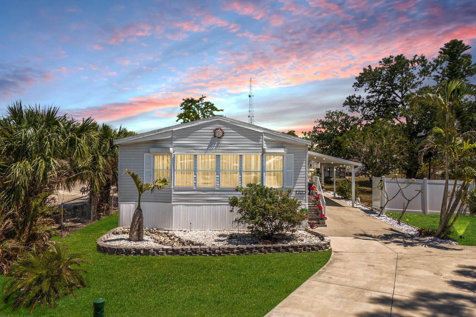 Image 2 of 50 For 8225 Drew Street