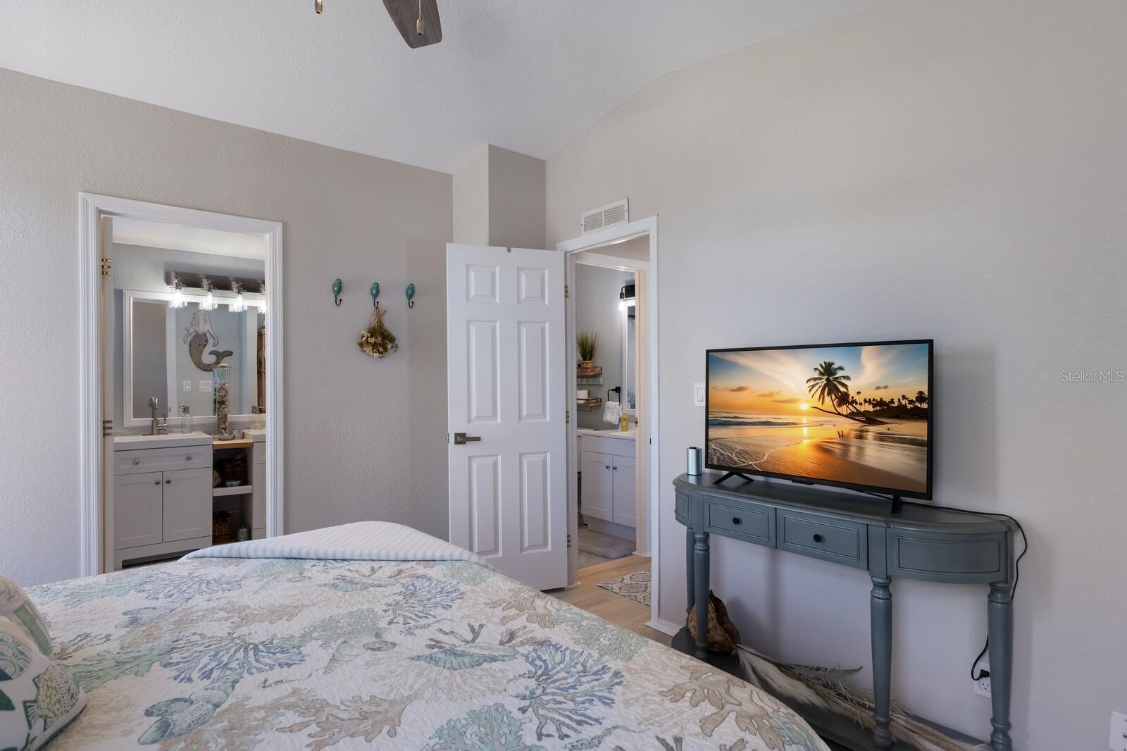 Image 25 of 50 For 8225 Drew Street