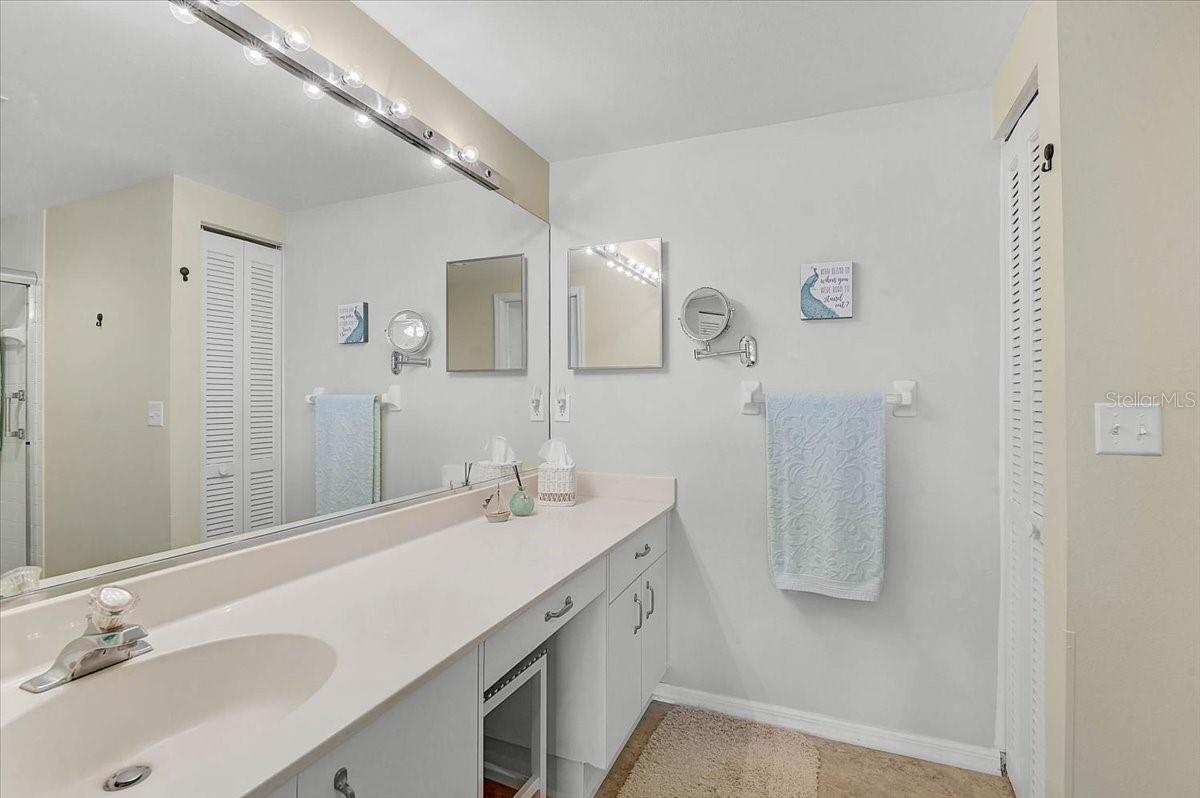 Image 16 of 37 For 4215 Caddie Drive E 102