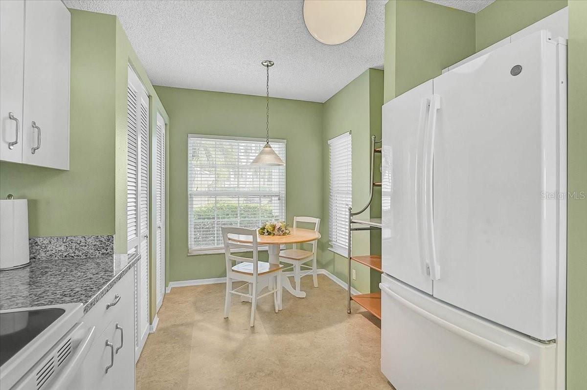 Image 8 of 37 For 4215 Caddie Drive E 102