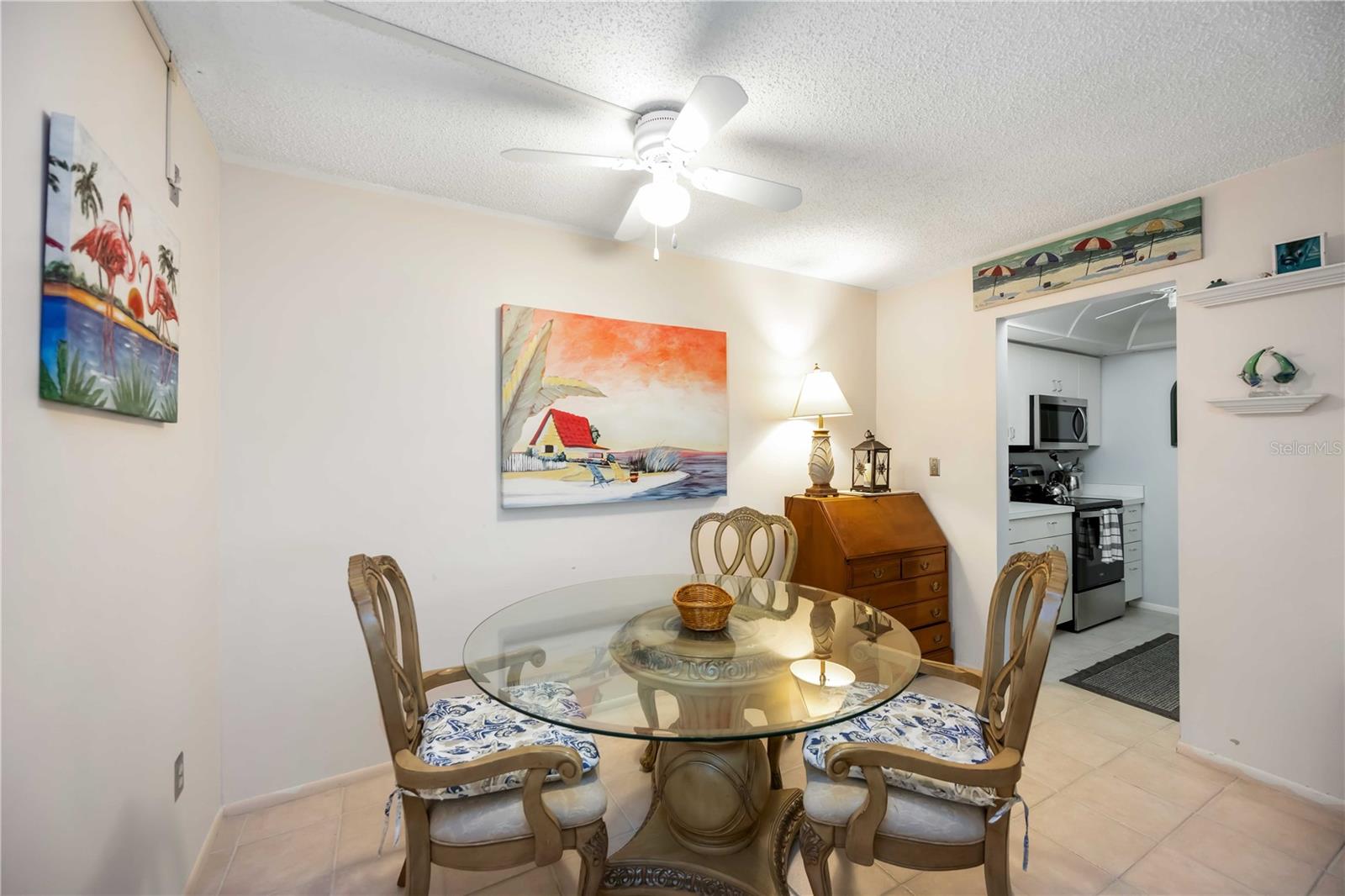 Image 14 of 30 For 5631 Midnight Pass Road 1002