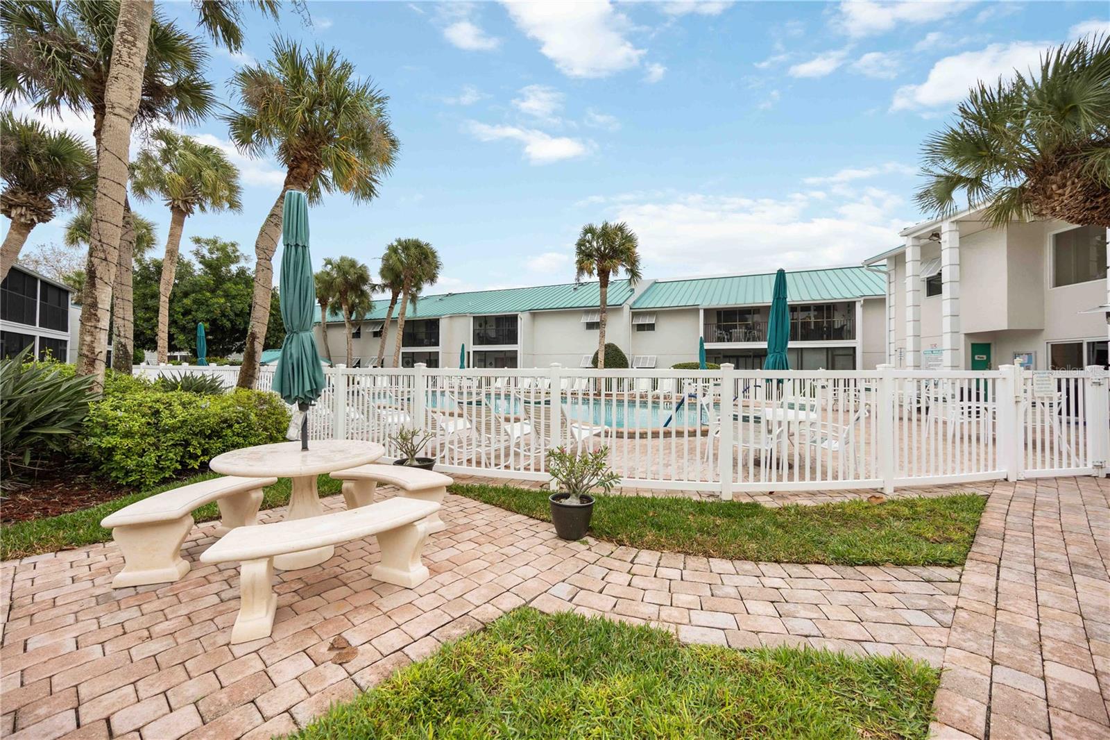 Image 30 of 30 For 5631 Midnight Pass Road 1002