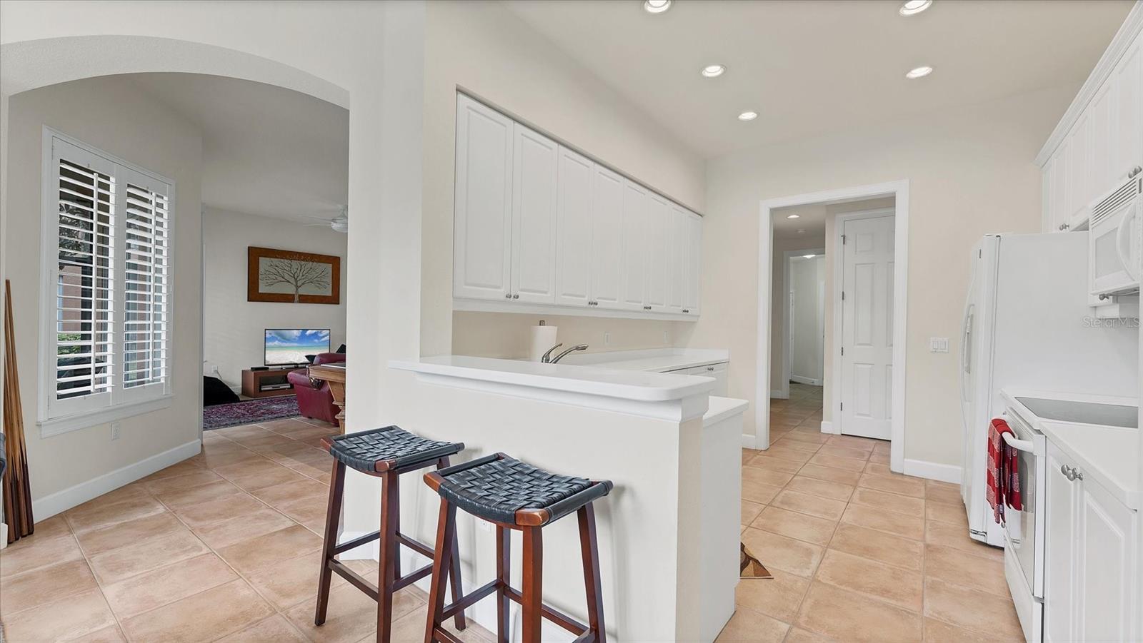 Image 10 of 38 For 5433 46th Court W