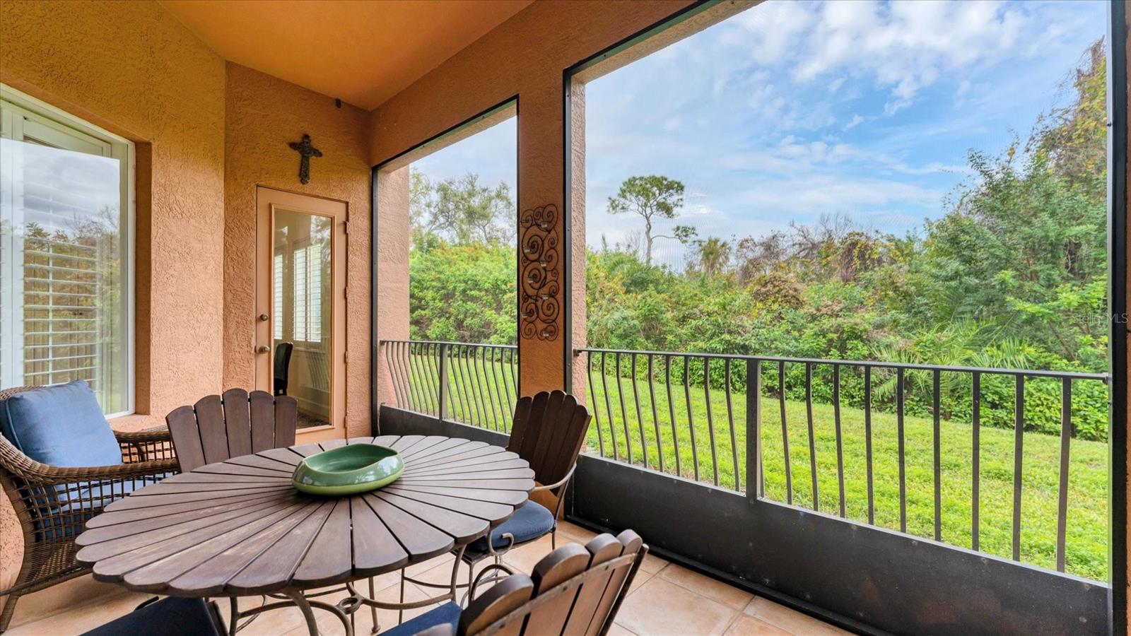 Image 29 of 38 For 5433 46th Court W