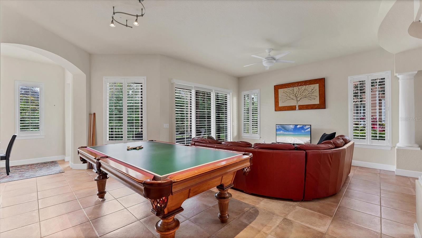 Image 6 of 38 For 5433 46th Court W