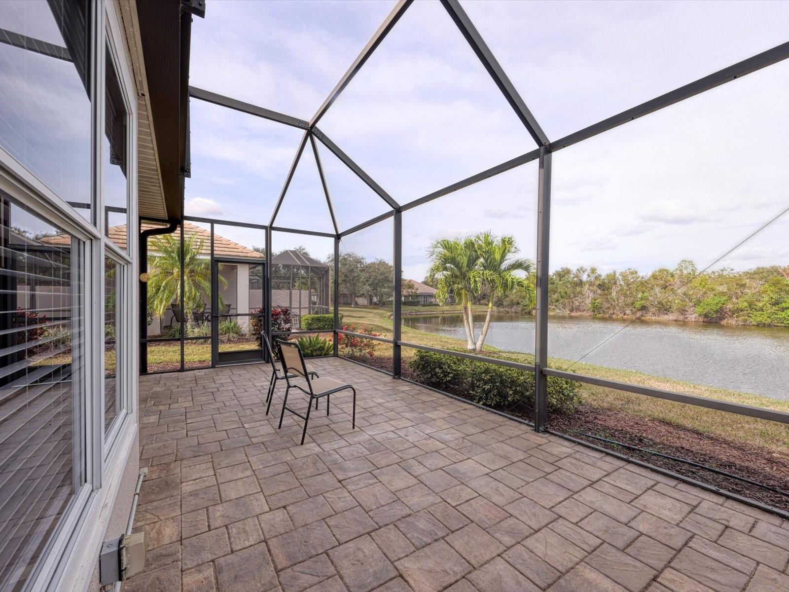 Image 11 of 36 For 7021 Woodmore Terrace