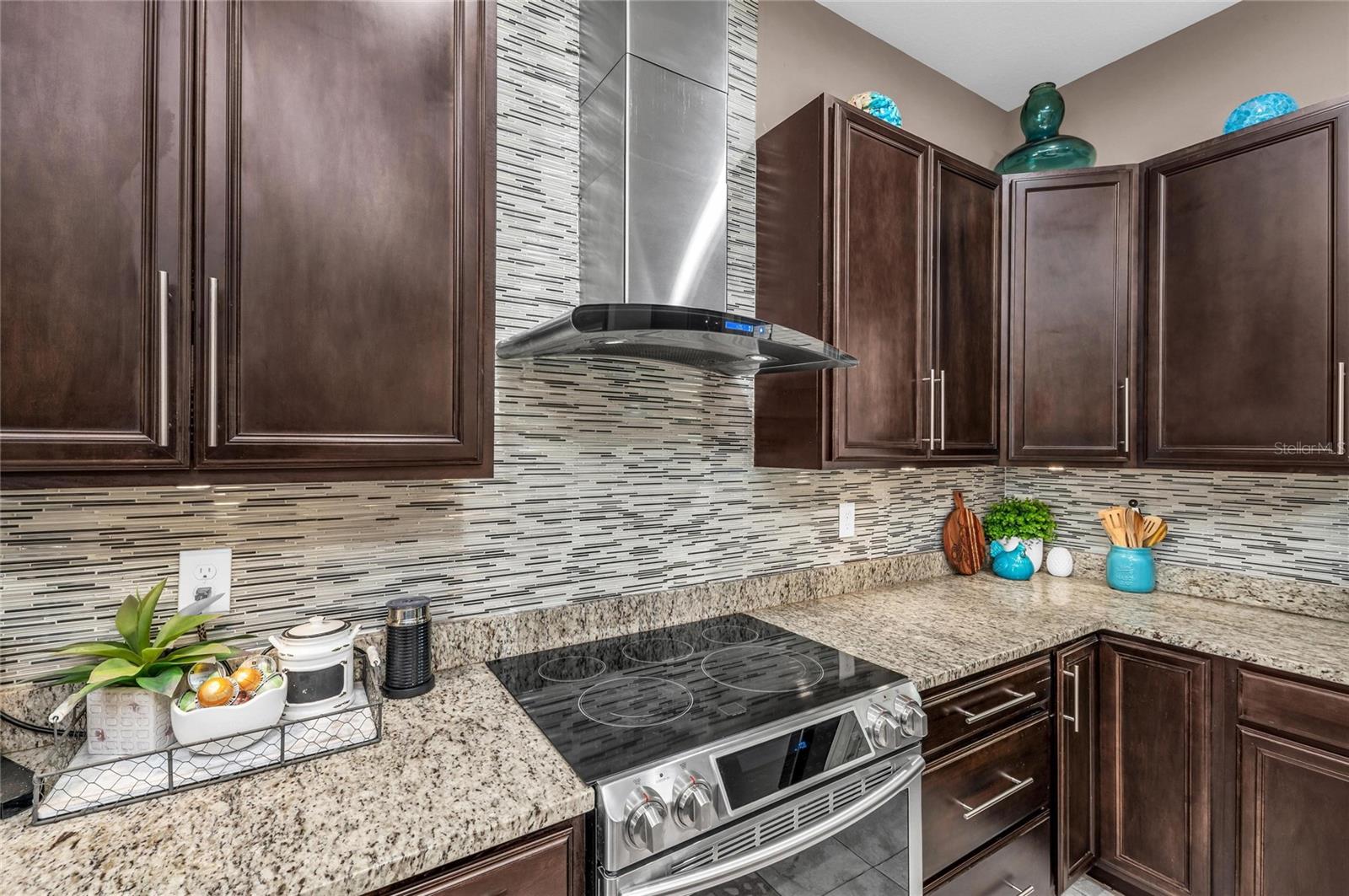 Image 21 of 84 For 7605 257th Street E