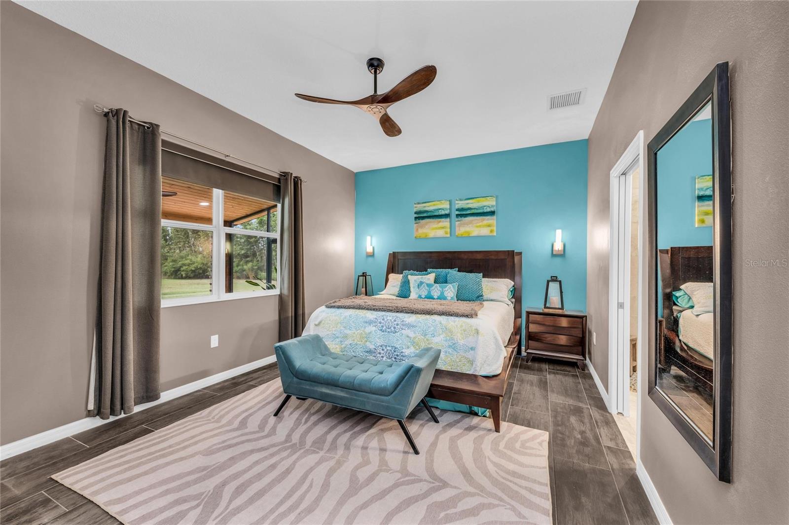 Image 4 of 84 For 7605 257th Street E