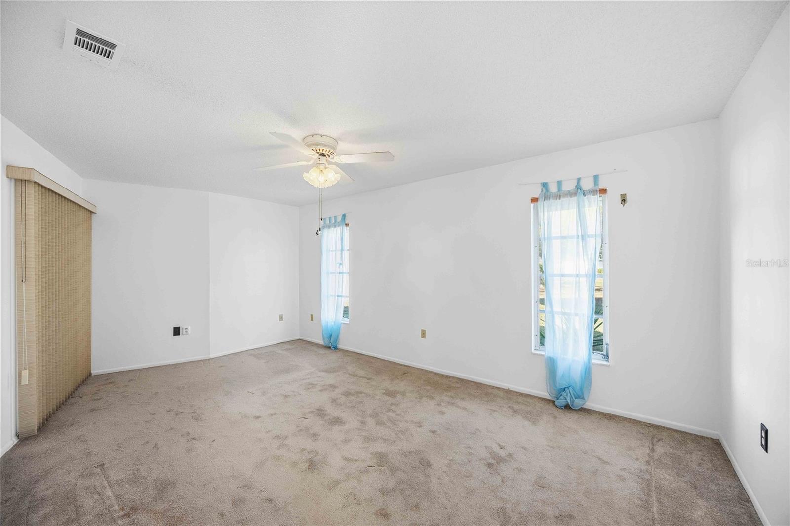 Image 28 of 40 For 80 Circlewood Drive A3-3