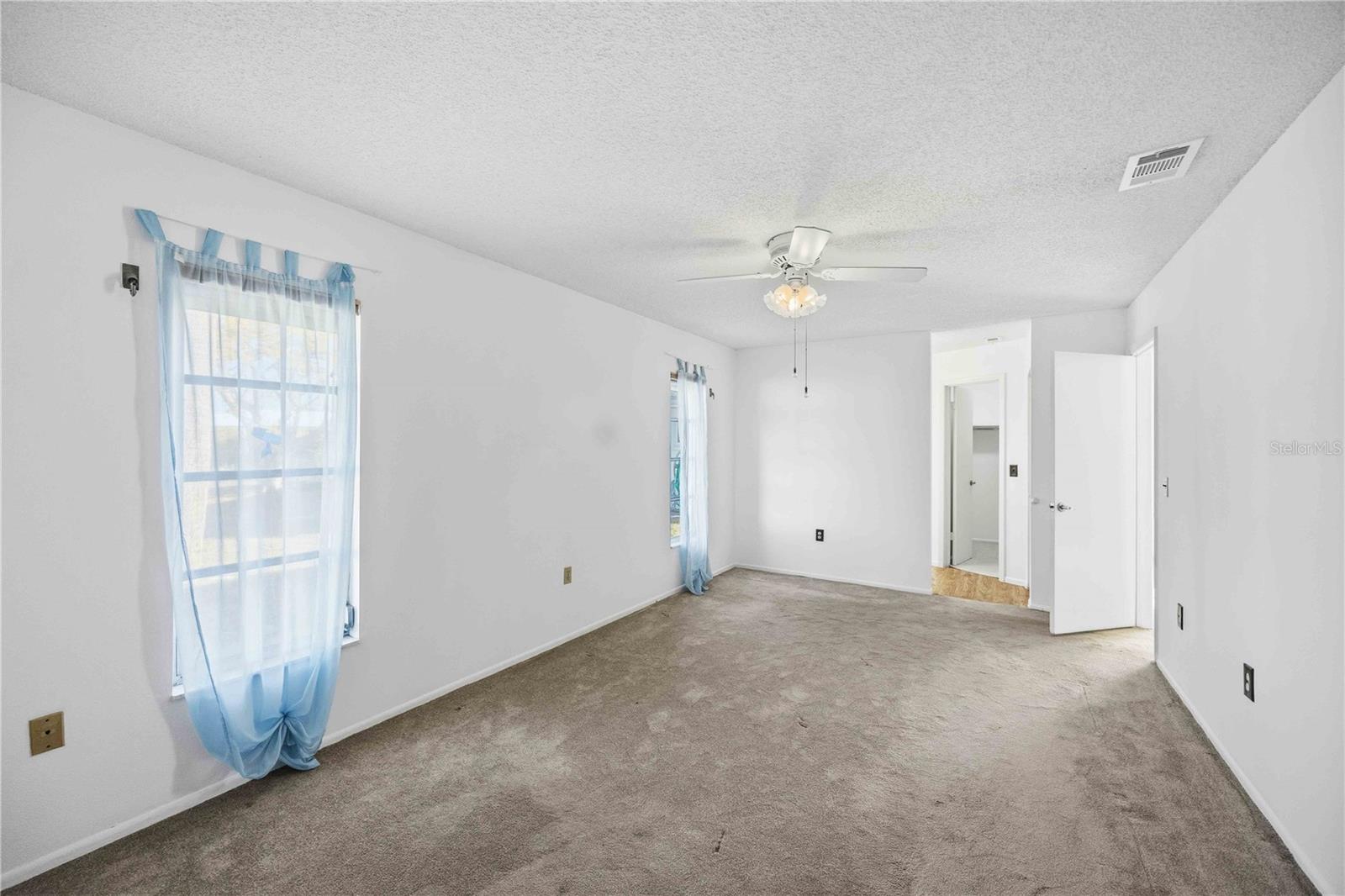 Image 31 of 40 For 80 Circlewood Drive A3-3