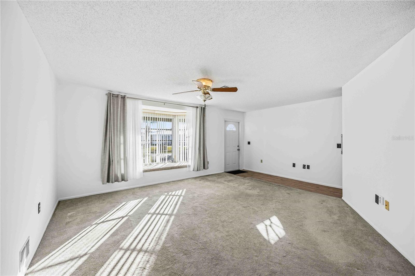 Image 4 of 40 For 80 Circlewood Drive A3-3