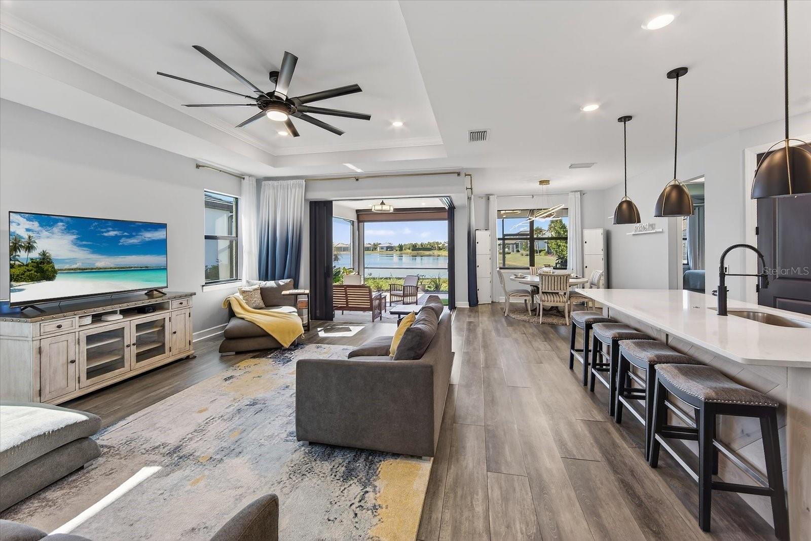 Image 12 of 98 For 7683 Summerland Cove