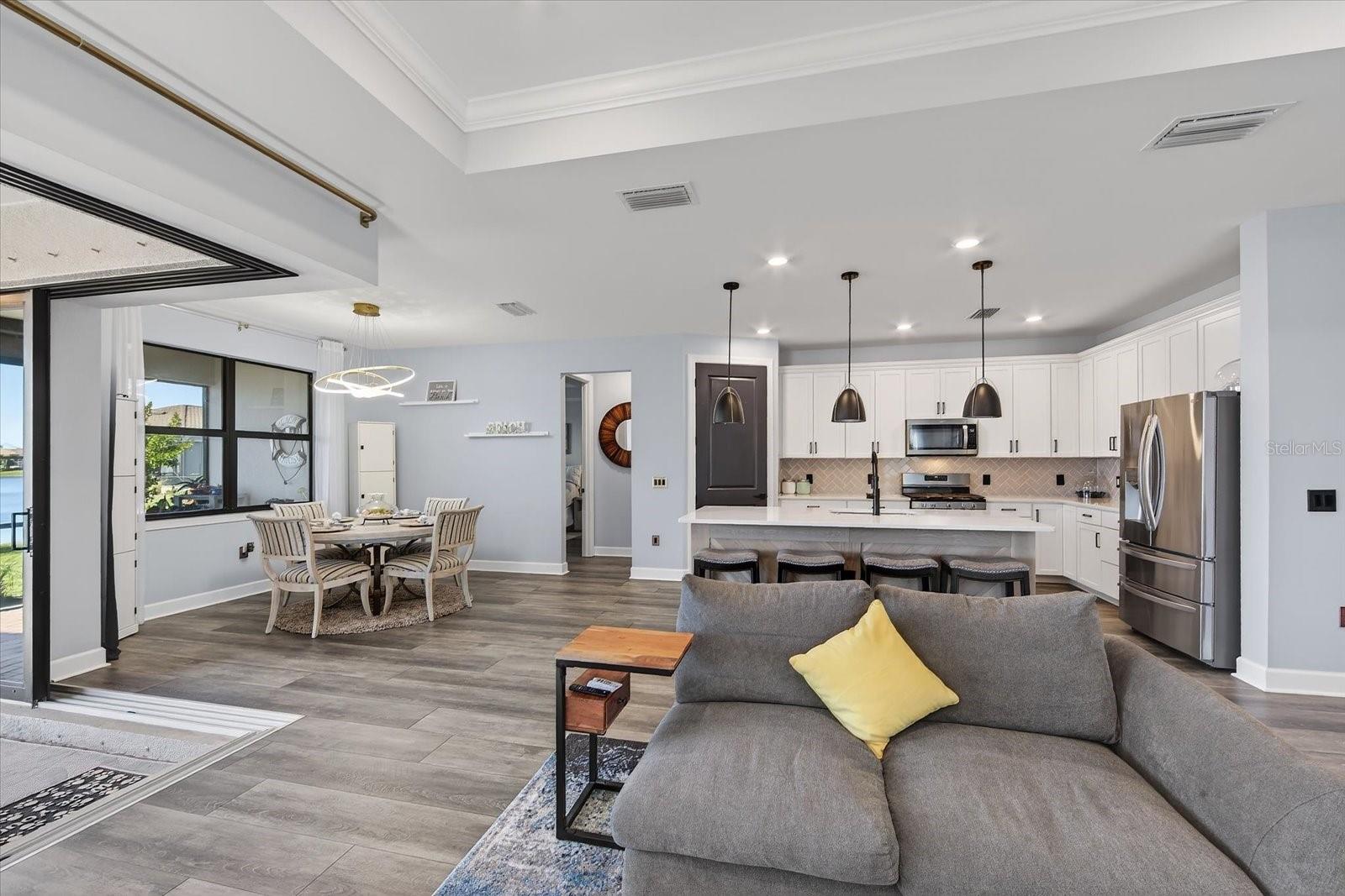 Image 14 of 98 For 7683 Summerland Cove