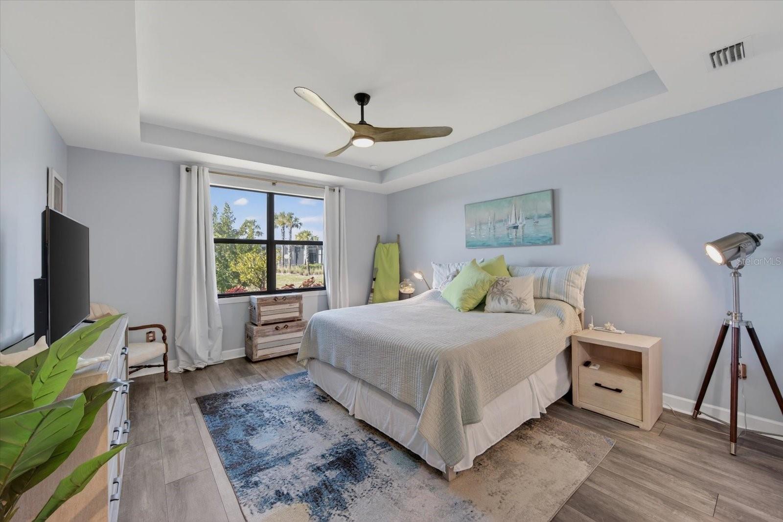 Image 26 of 98 For 7683 Summerland Cove