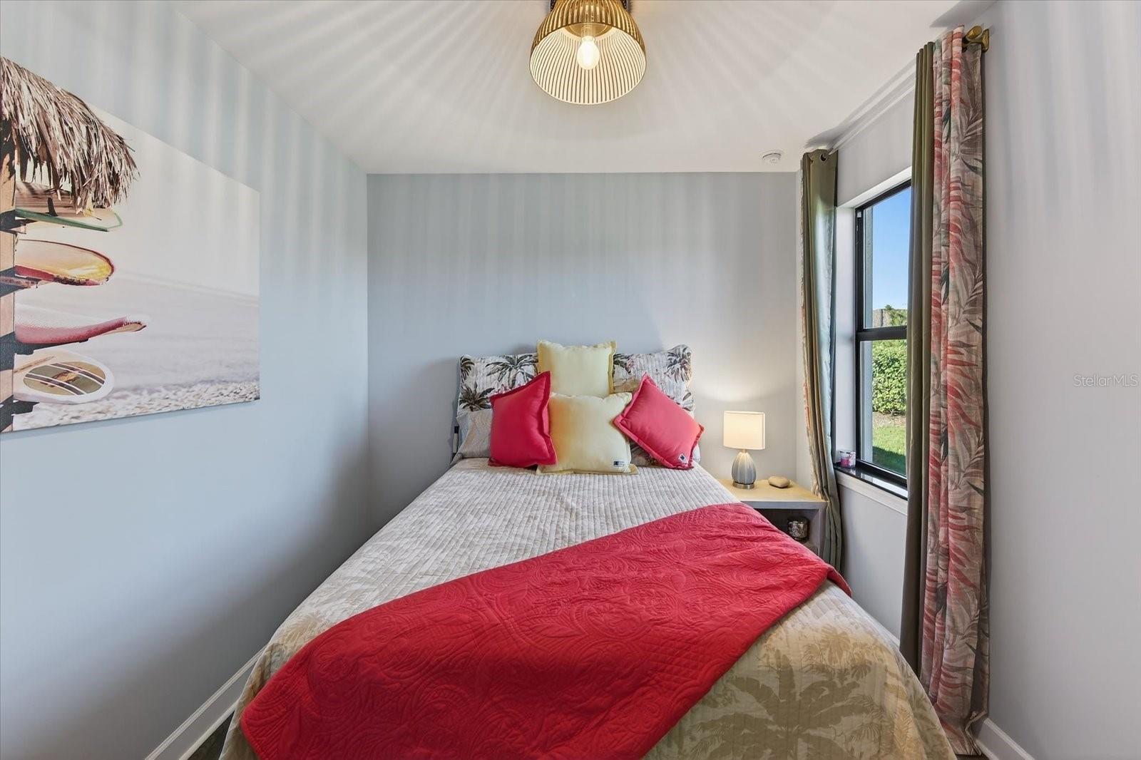 Image 42 of 98 For 7683 Summerland Cove