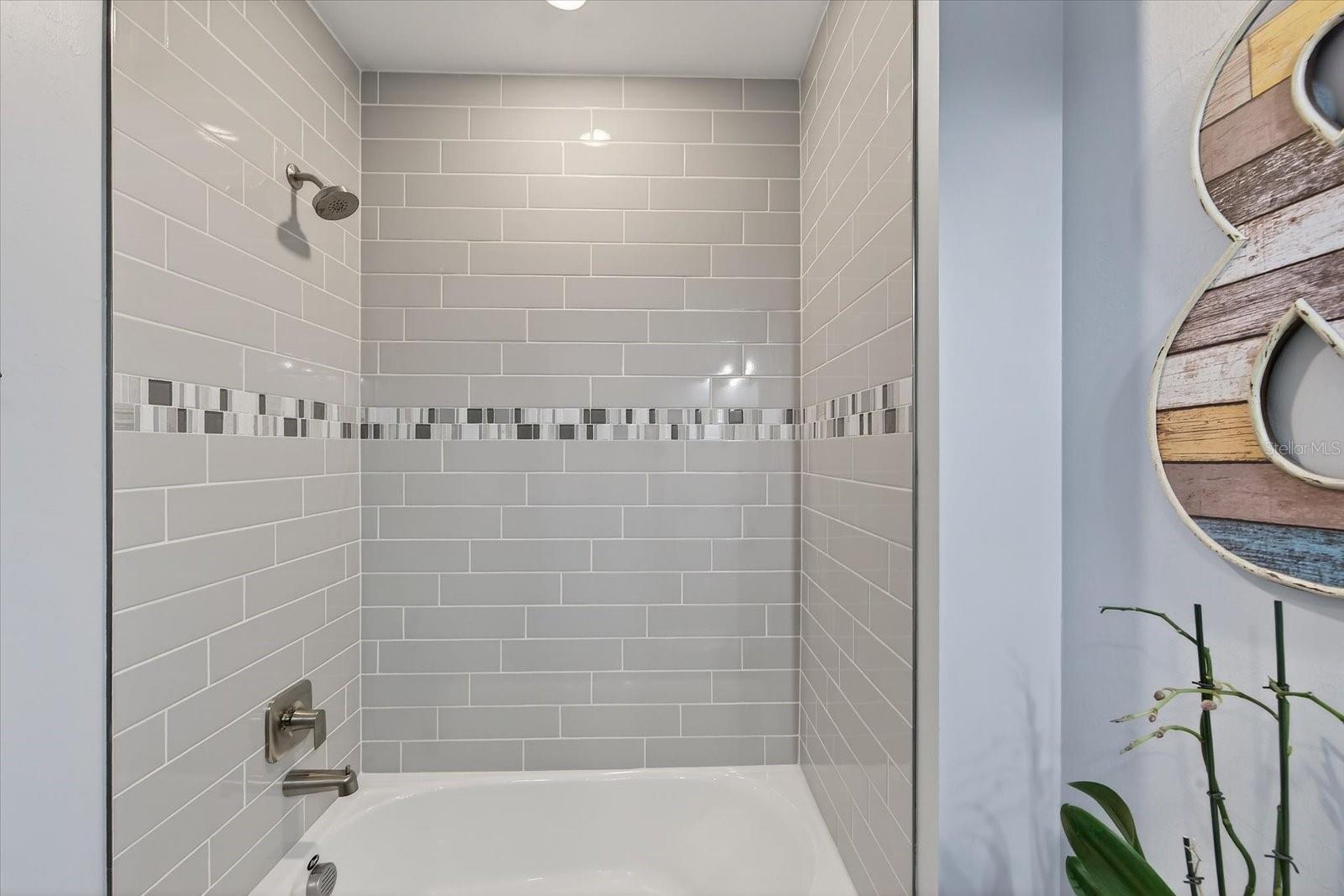 Image 44 of 98 For 7683 Summerland Cove