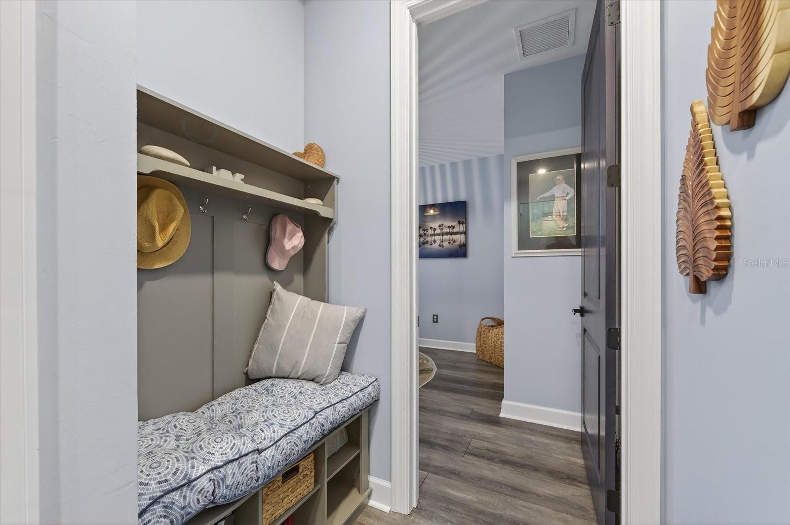 Image 47 of 98 For 7683 Summerland Cove