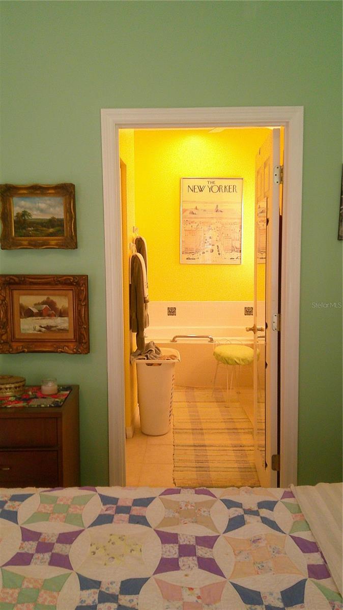 Image 12 of 33 For 1640 Palace Court