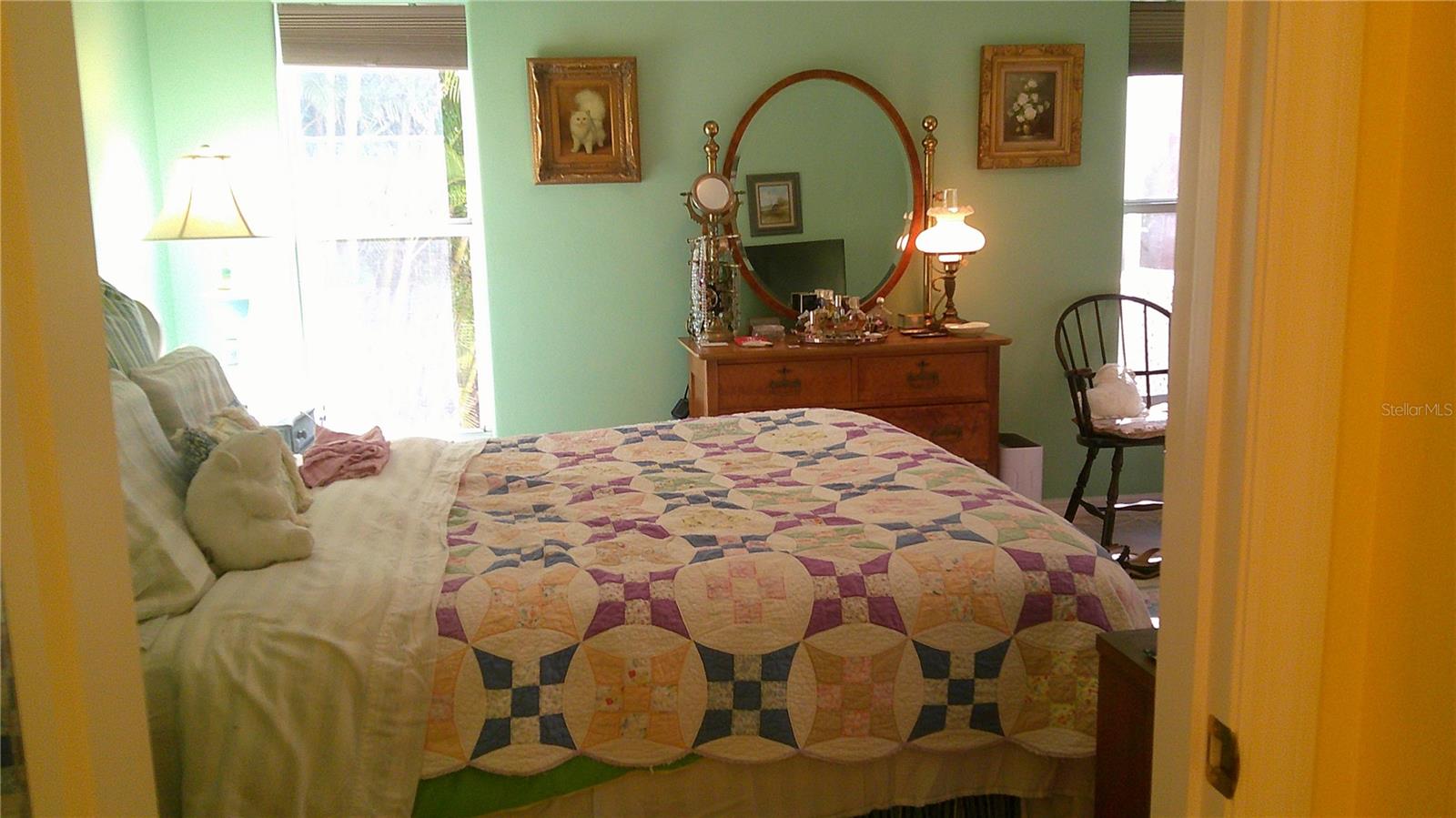 Image 15 of 33 For 1640 Palace Court