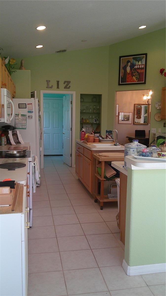 Image 16 of 33 For 1640 Palace Court