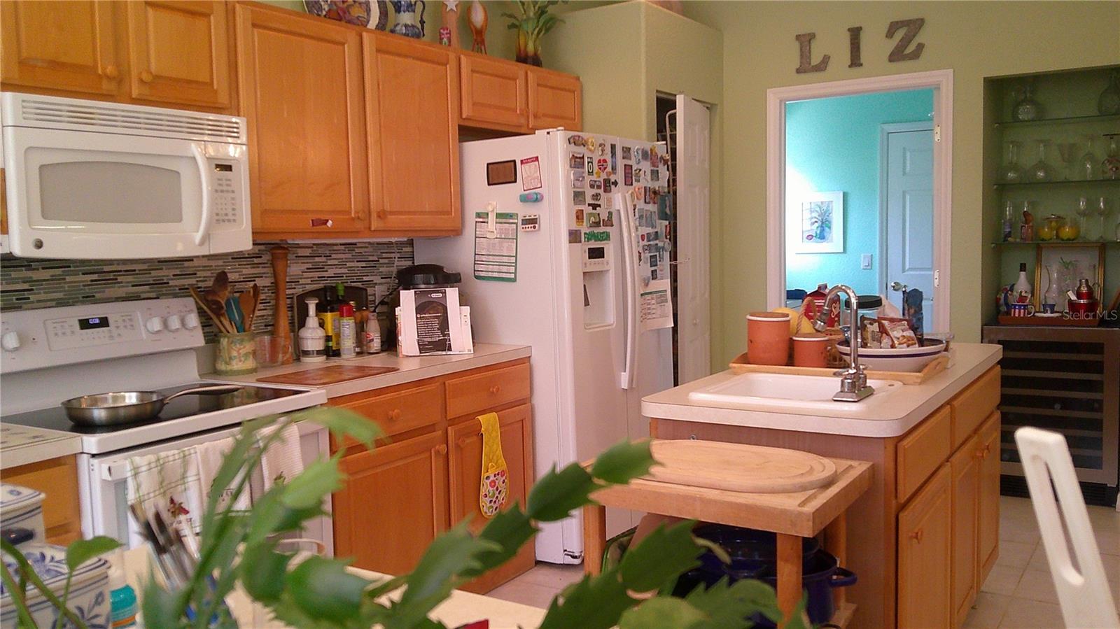 Image 17 of 33 For 1640 Palace Court