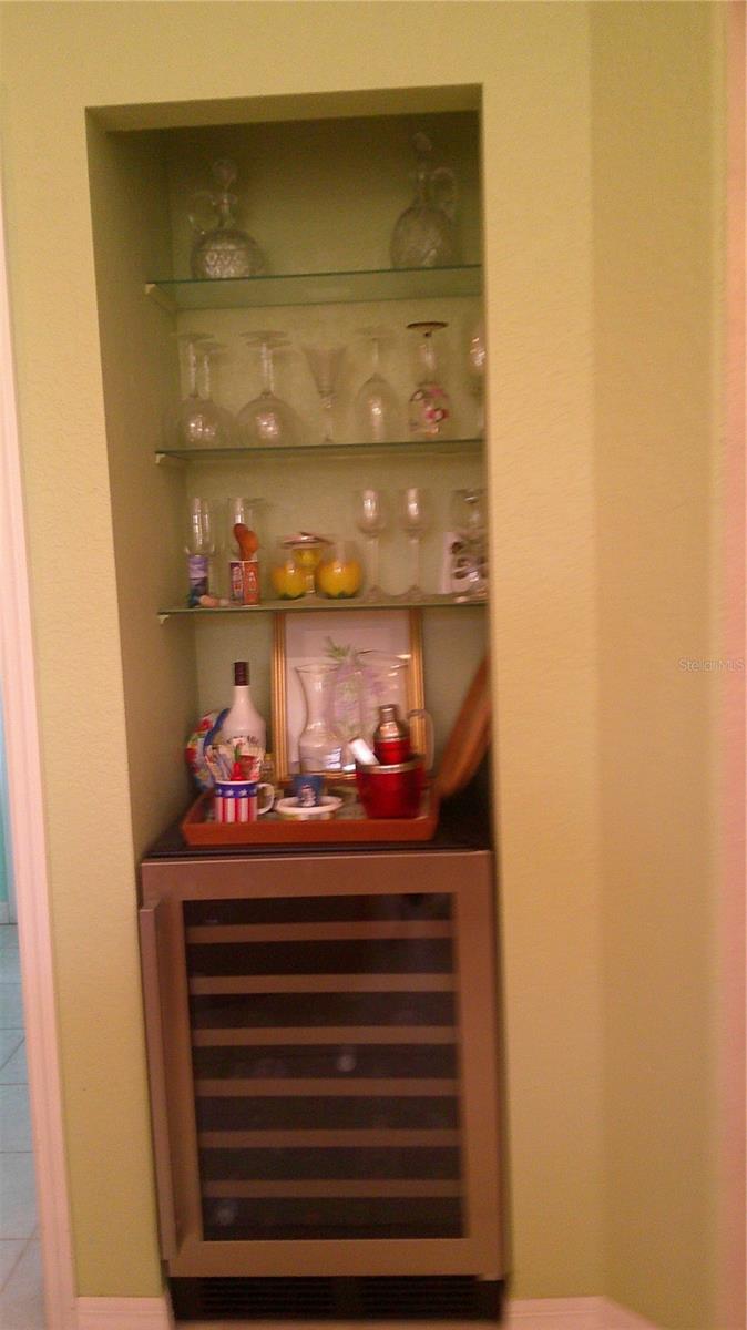 Image 24 of 33 For 1640 Palace Court