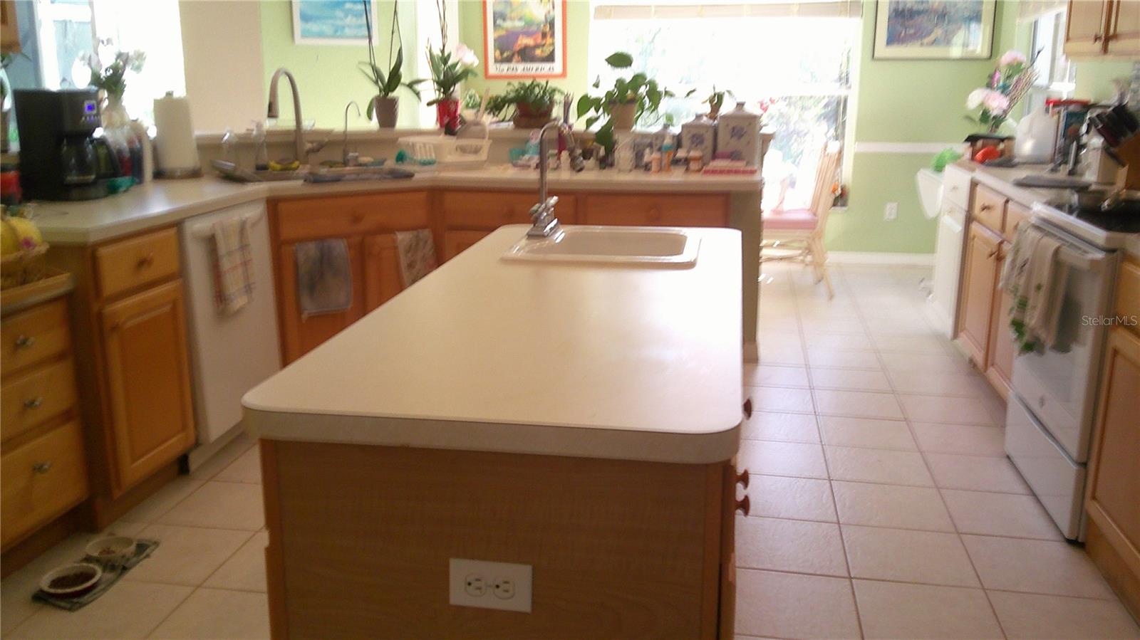 Image 25 of 33 For 1640 Palace Court