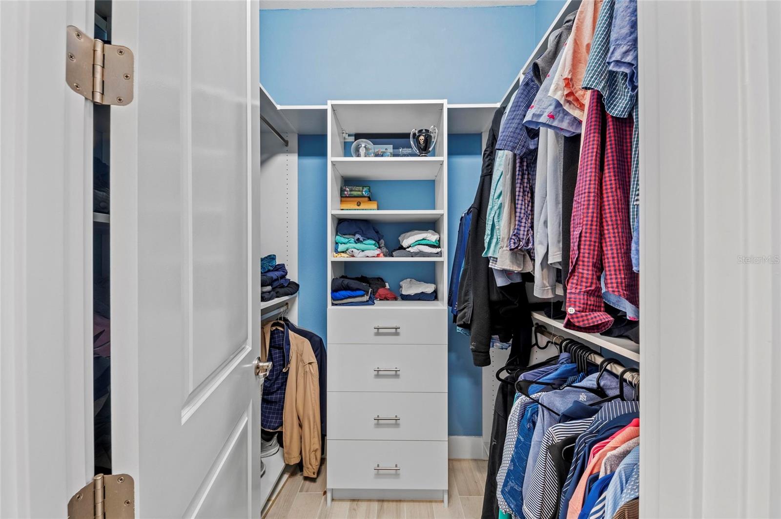 Image 23 of 70 For 8067 Waterbend Trail