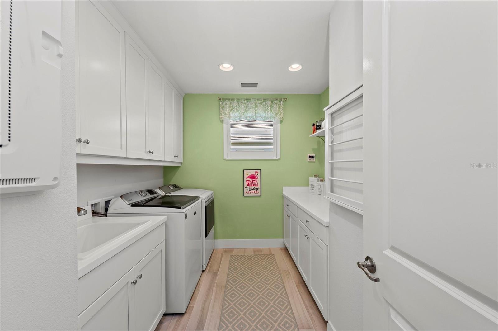 Image 50 of 70 For 8067 Waterbend Trail