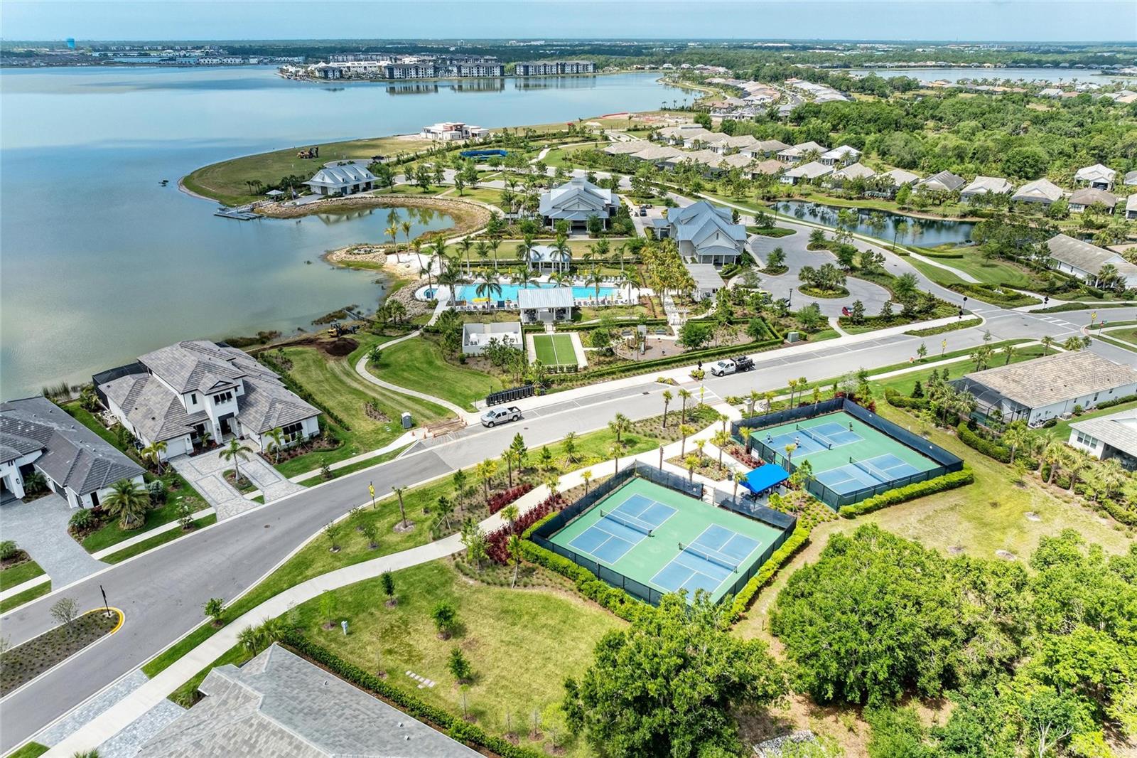 Image 54 of 70 For 8067 Waterbend Trail