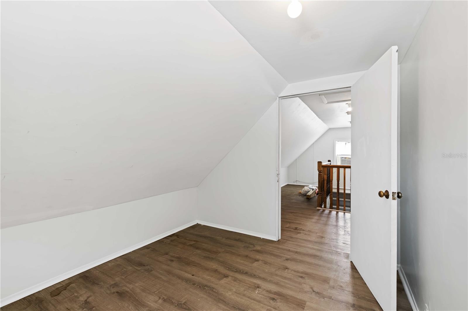 Image 27 of 36 For 1414 17th Street W