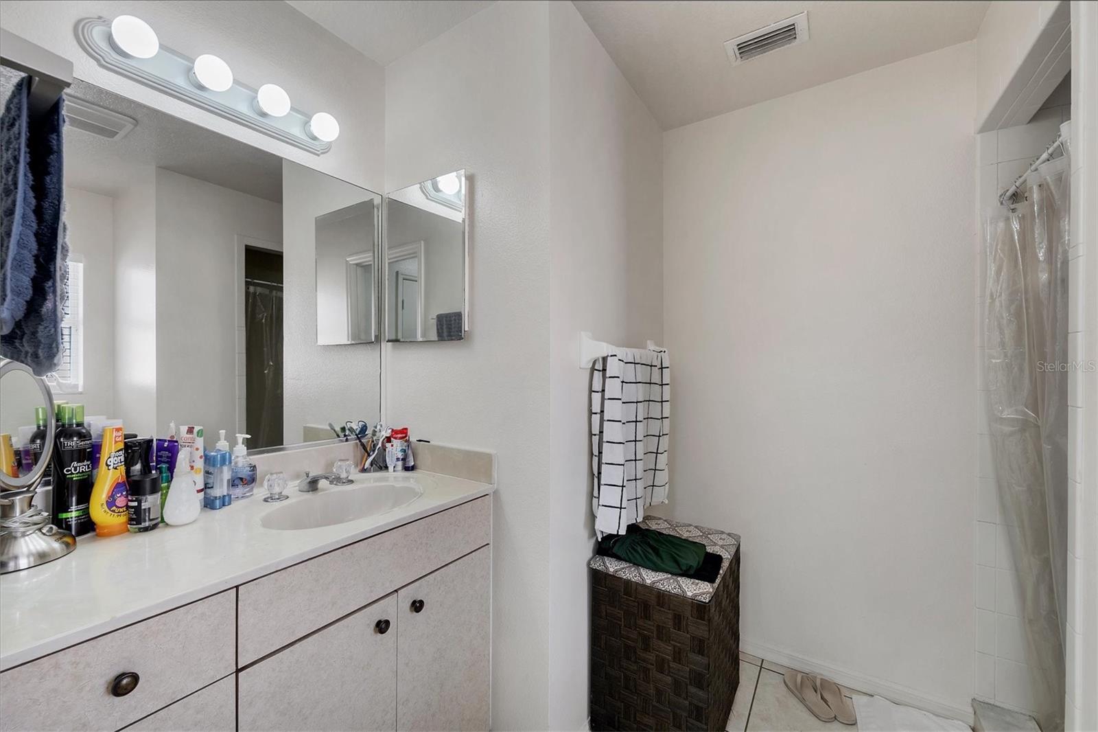 Image 14 of 23 For 3403 Osprey Avenue