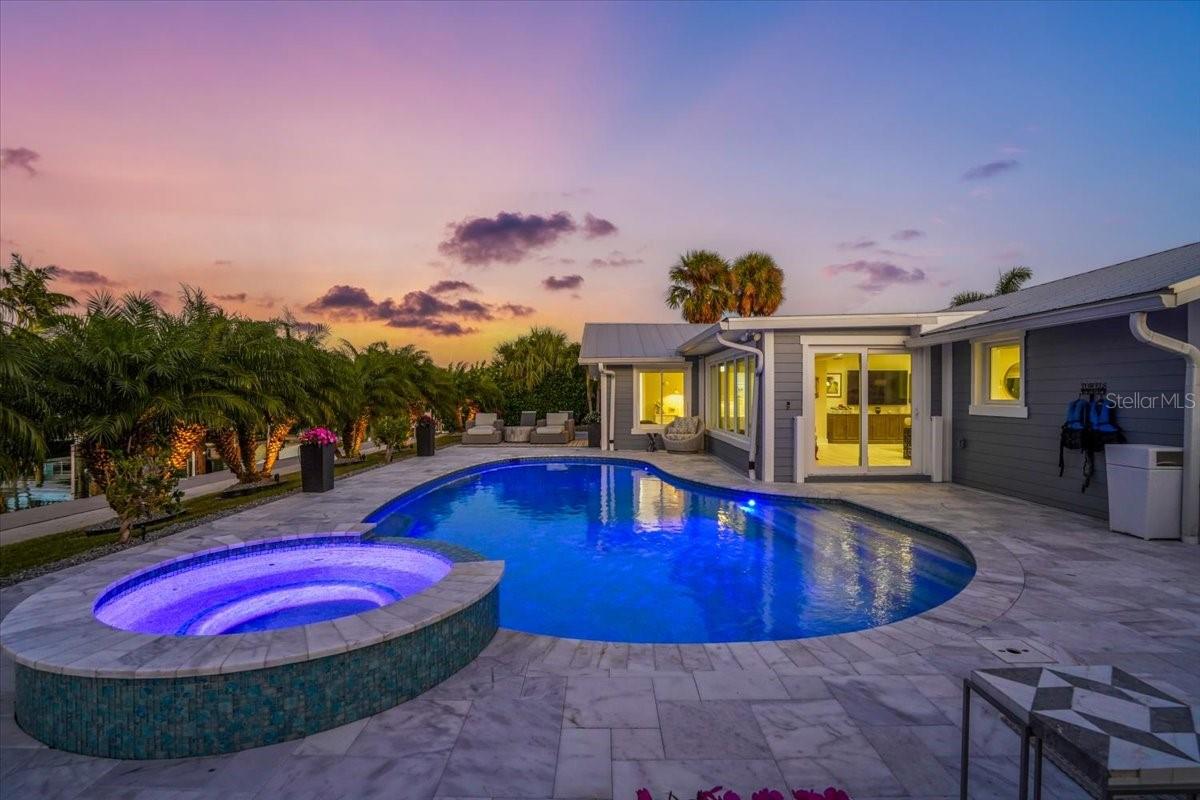 Listing photo id 10 for 623 Concord Lane