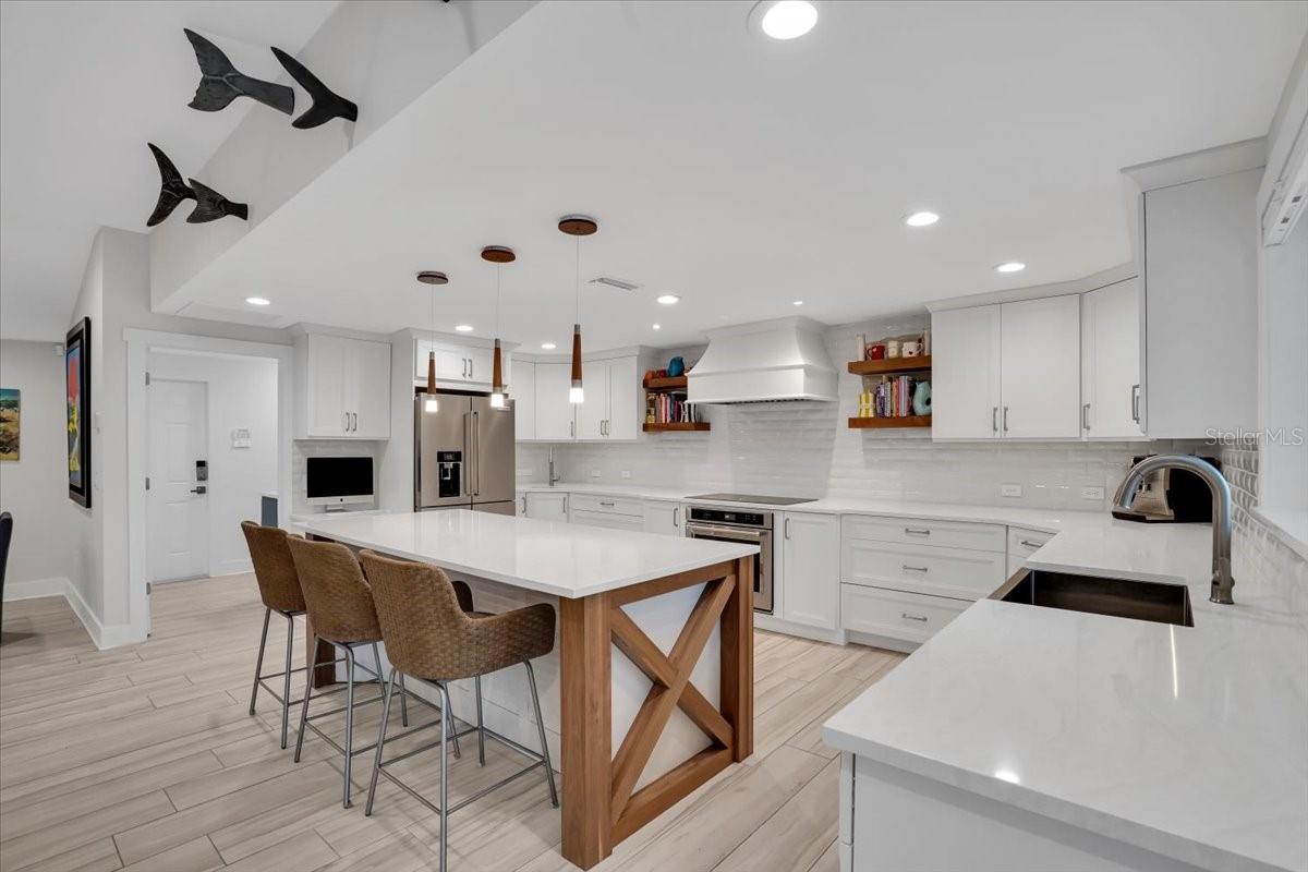 Listing photo id 23 for 623 Concord Lane