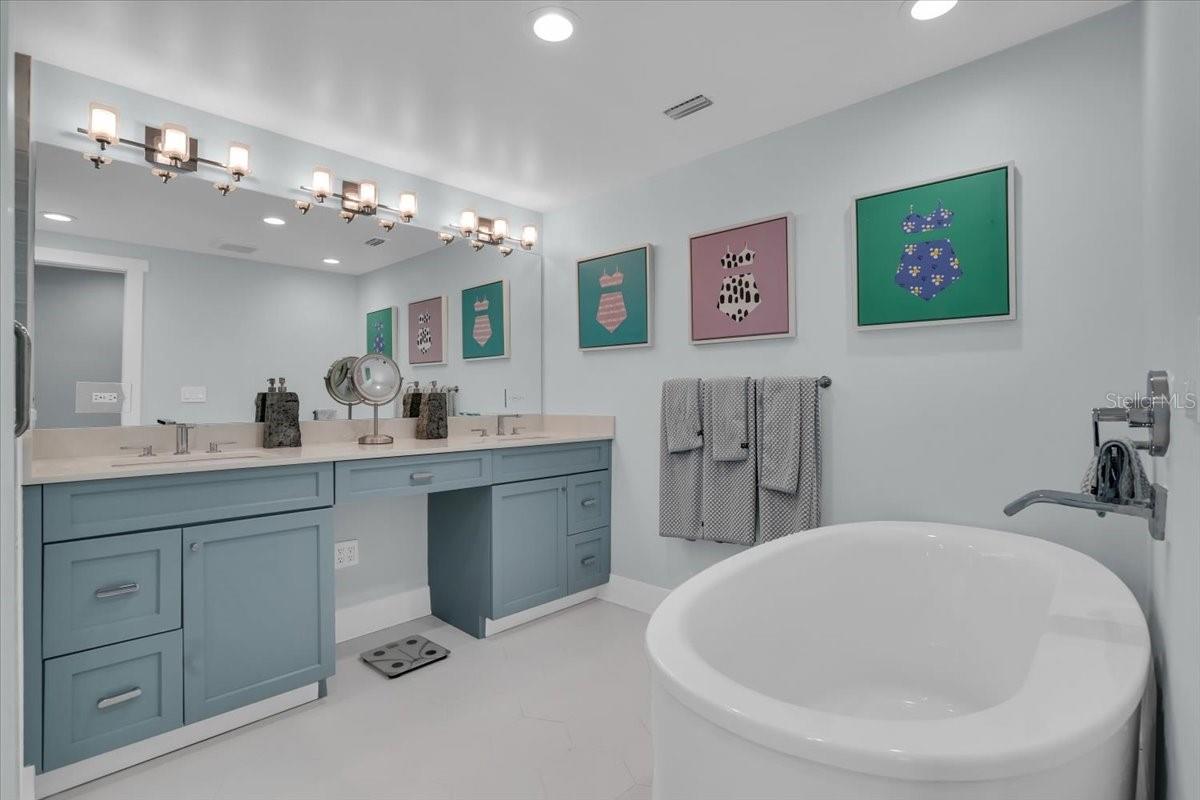 Listing photo id 39 for 623 Concord Lane