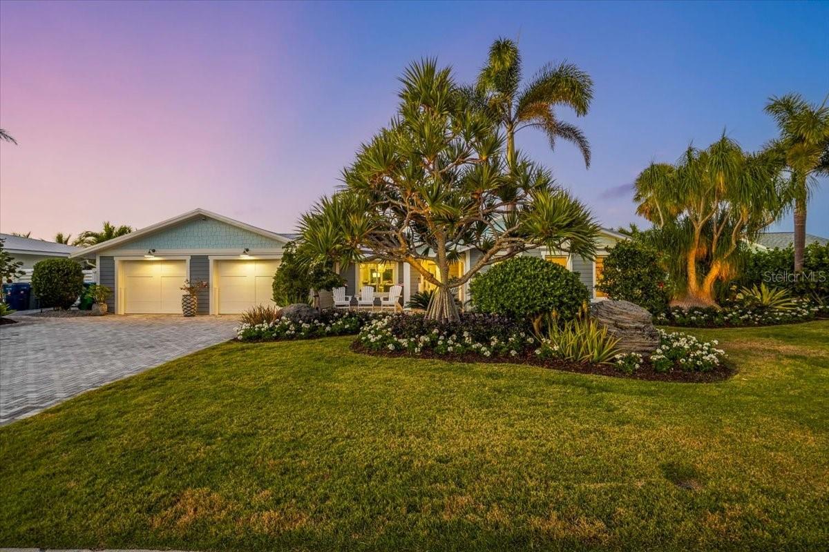 Listing photo id 4 for 623 Concord Lane